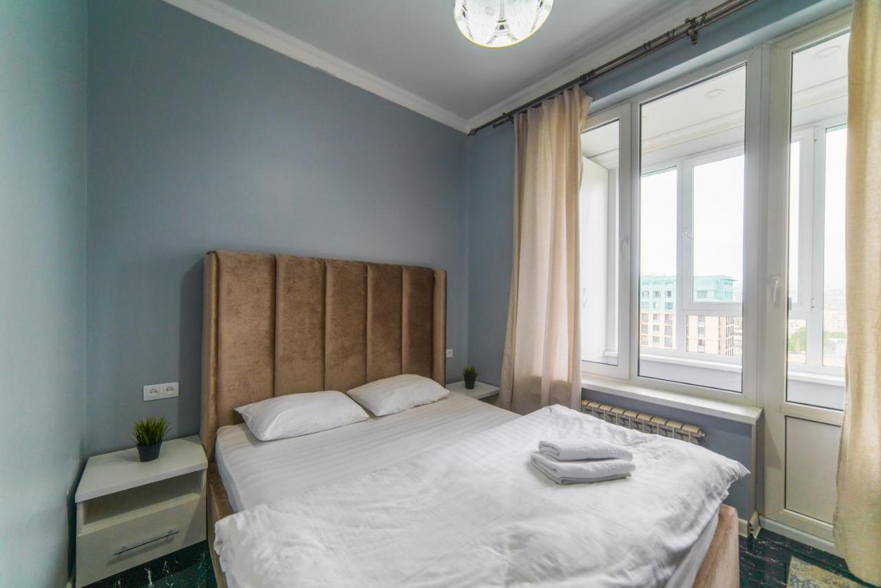 Manica Gagarin Park Apartamento Almatý Exterior foto